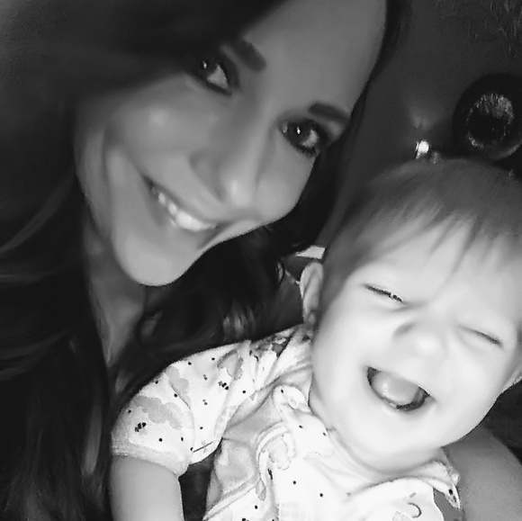 Meet your Posher, Nicholette - Picture 1 of 8